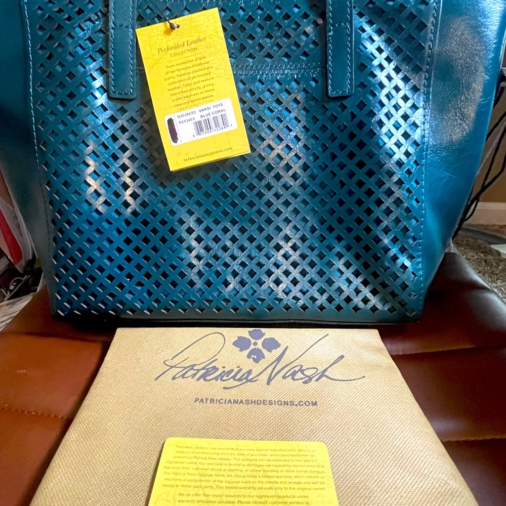 Patricia Nash NWT Women's VARSI Large Leather Tote Perforated Blue Coral